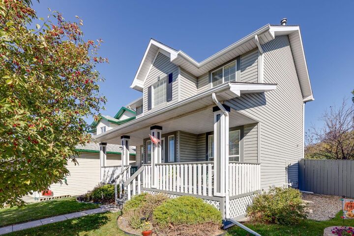 Property Photo:  135 Springs Crescent  AB T4A 1G8 