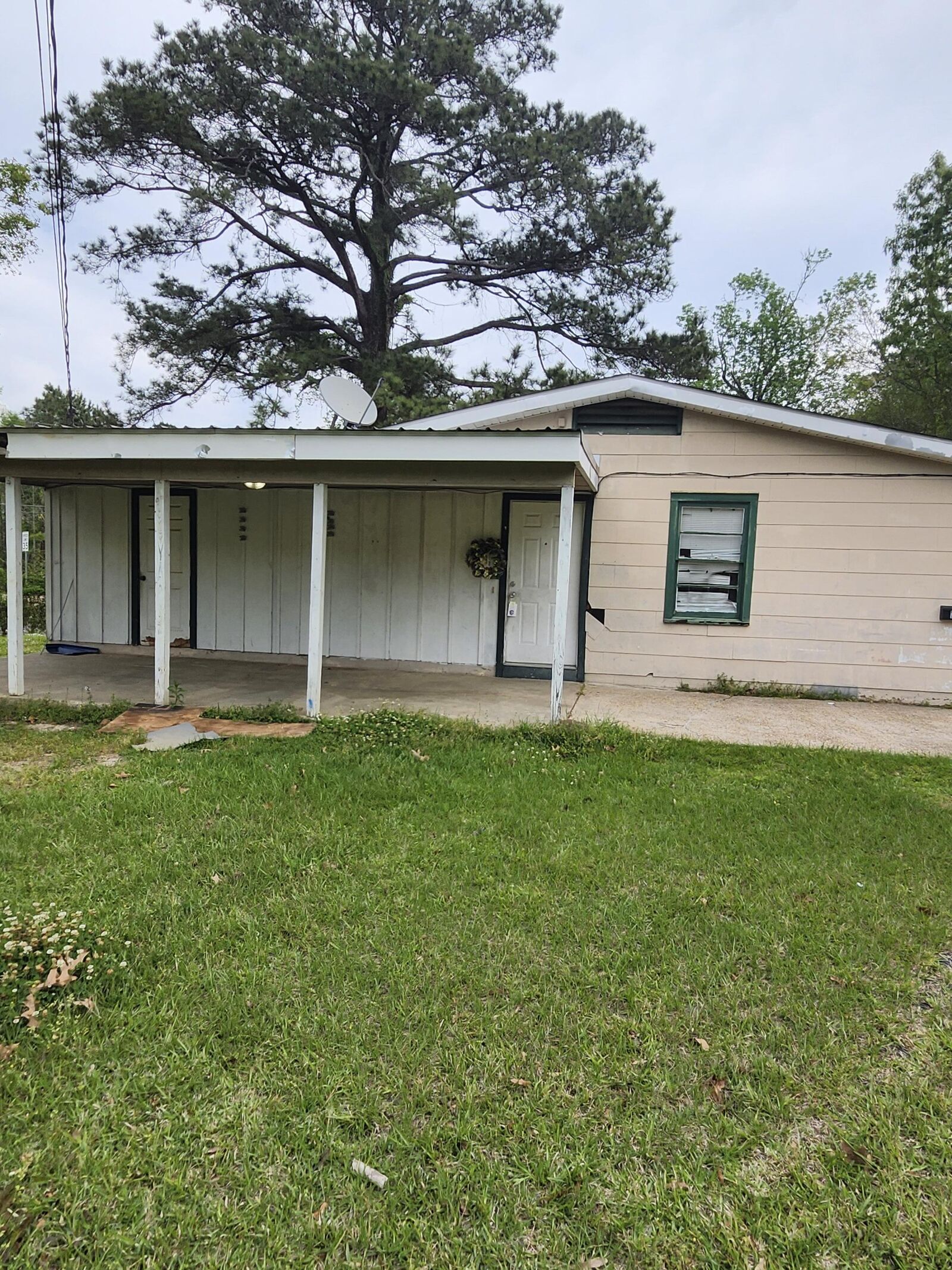 Property Photo:  1100 Westwood Dr  LA 71446 