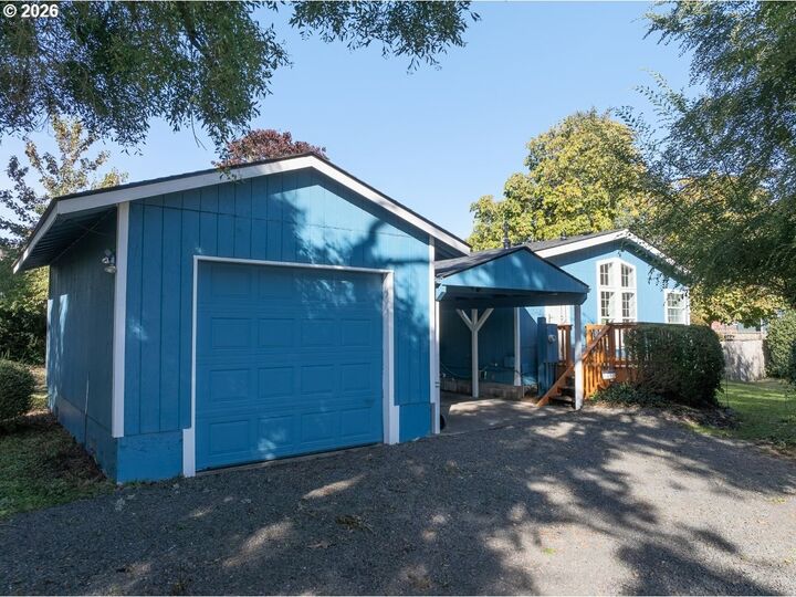 Property Photo: 1410 Donnerberg Rd OR 97138