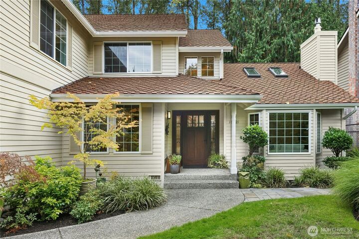 Property Photo:  16721 SE 35th Street  WA 98008 