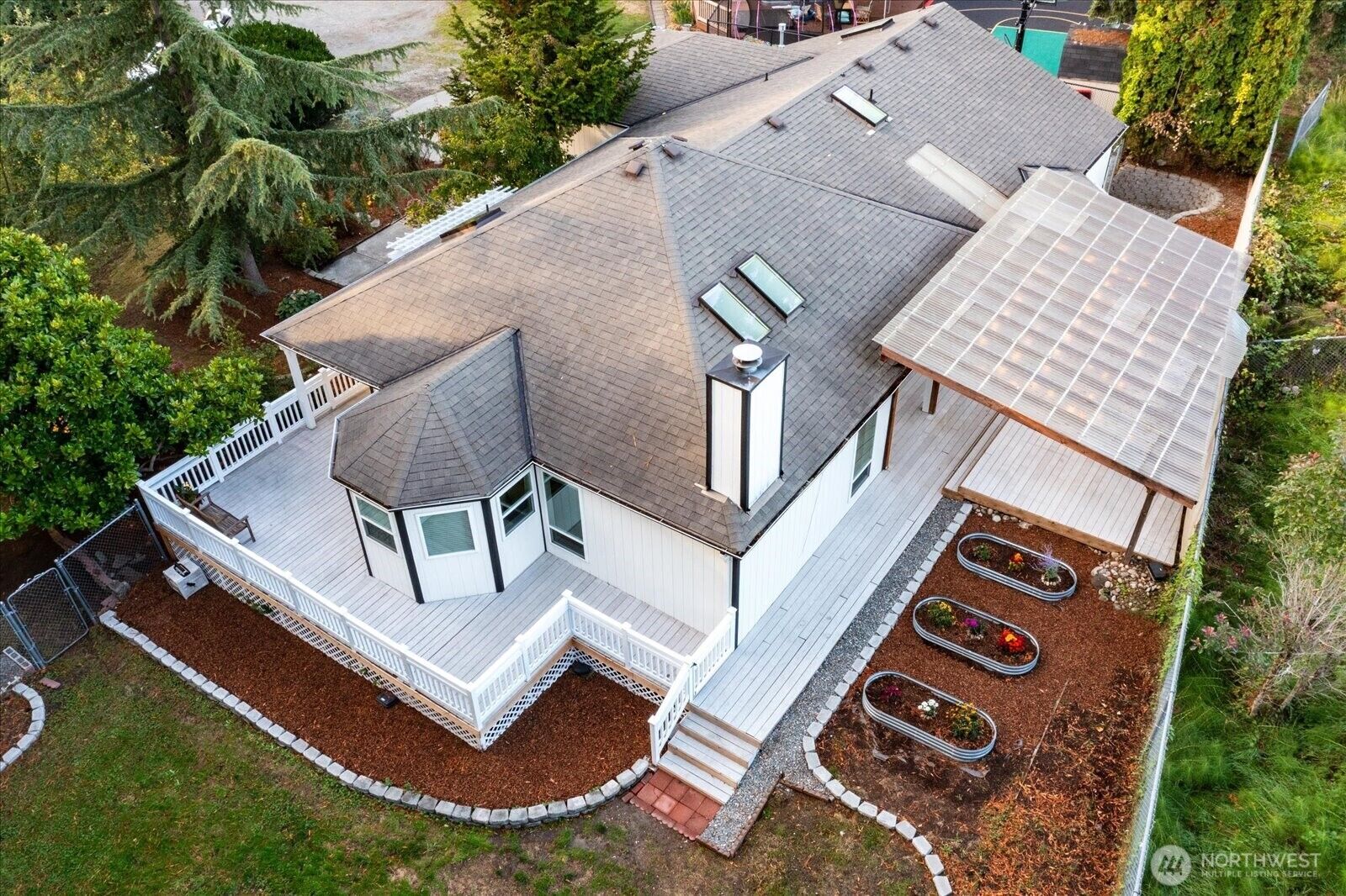 Property Photo:  14025 SE 197th Place  WA 98058 