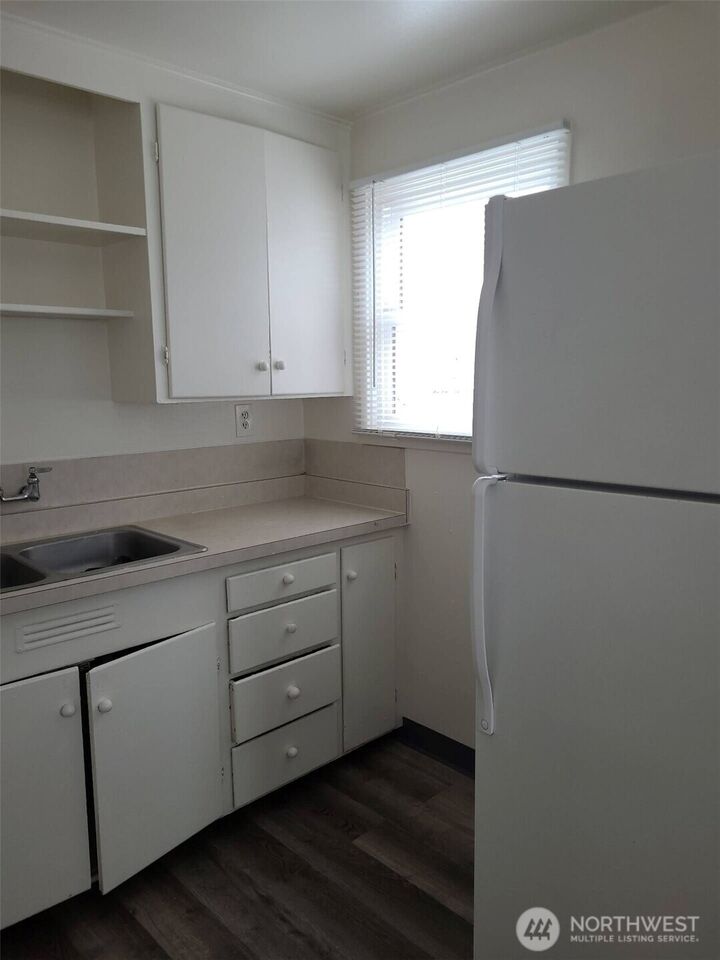 Property Photo: 412 W Reisner WA 98837