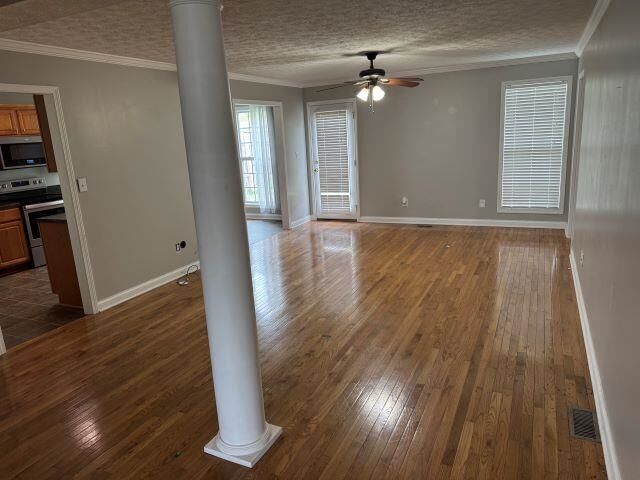 Property Photo: 556 Clark Circle KY 42103