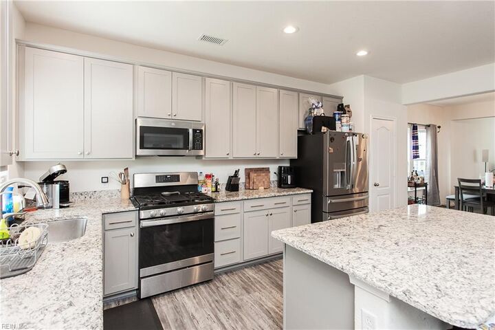 Property Photo:  194 Norfleet Ln  VA 23434 