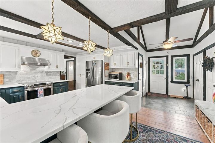 Property Photo:  21 Lawnacre Drive  RI 02920 
