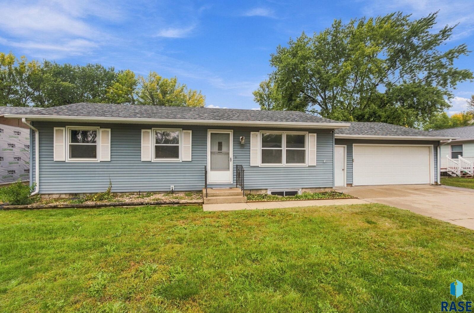 Property Photo: 4103 W Mesa Pass SD 57106-1603