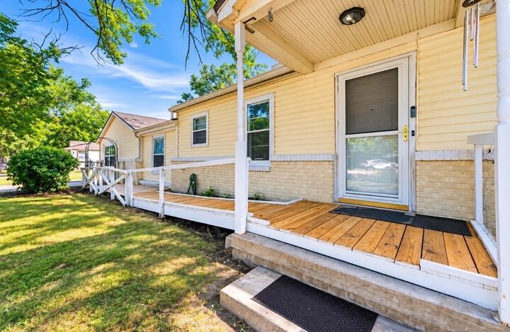 Property Photo:  4204 S Bartlow Dr  KS 67217-4650 