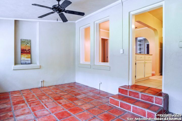 Property Photo:  415 Alamo Heights Blvd  TX 78209 