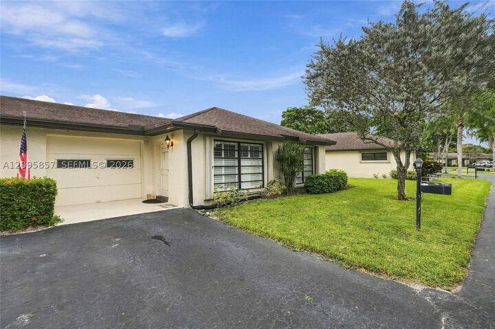 Property Photo: 4865 Equestrian Rd B FL 33436