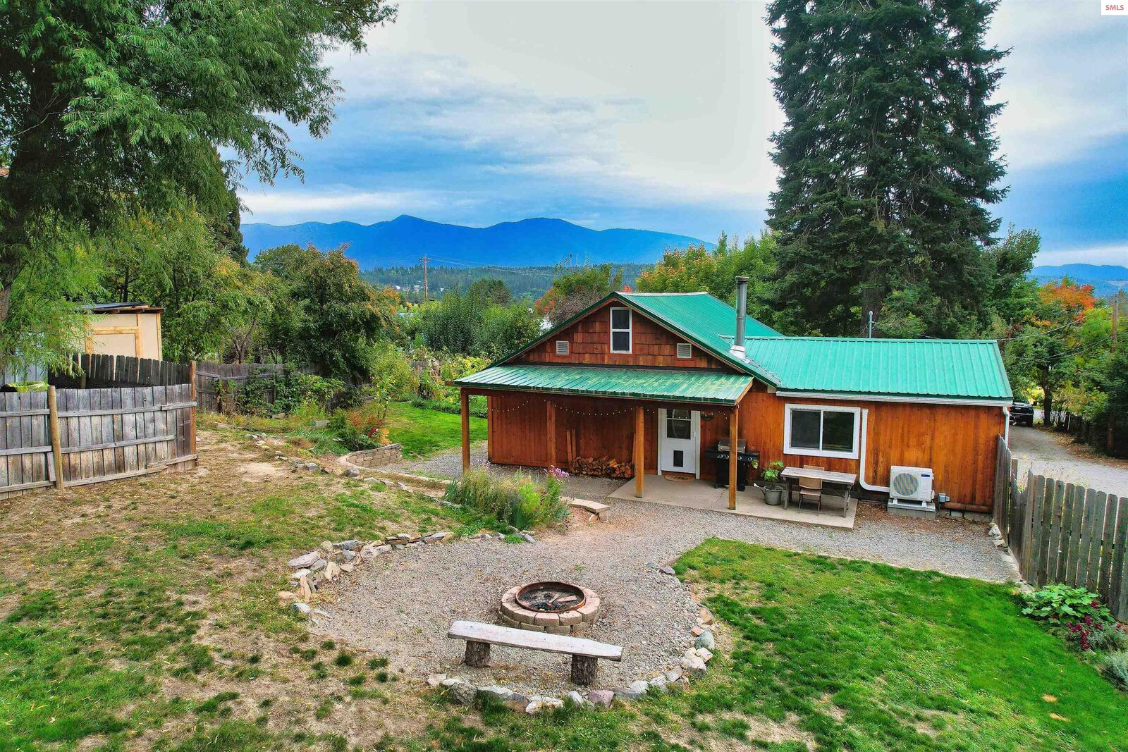 Property Photo:  6733 Chippewa  ID 83805 