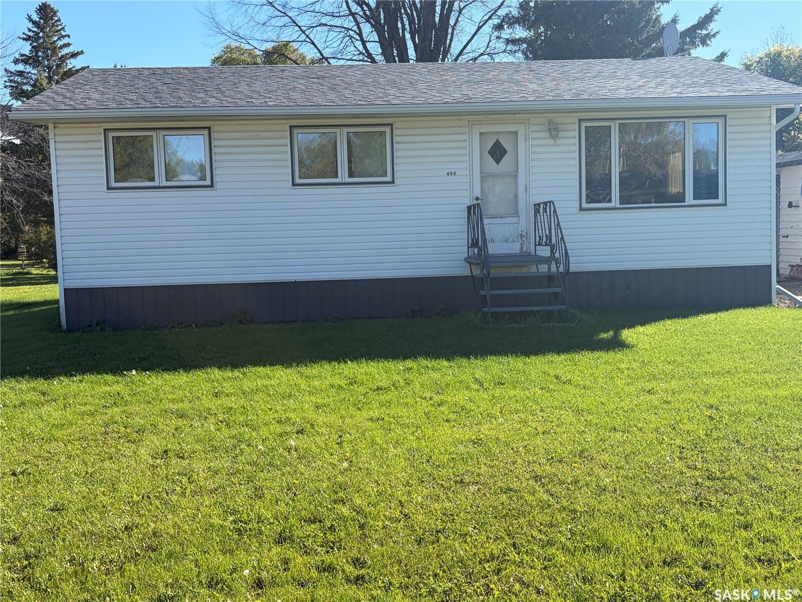 Property Photo: 403 & 401 Main Street SK S0A 2Z0