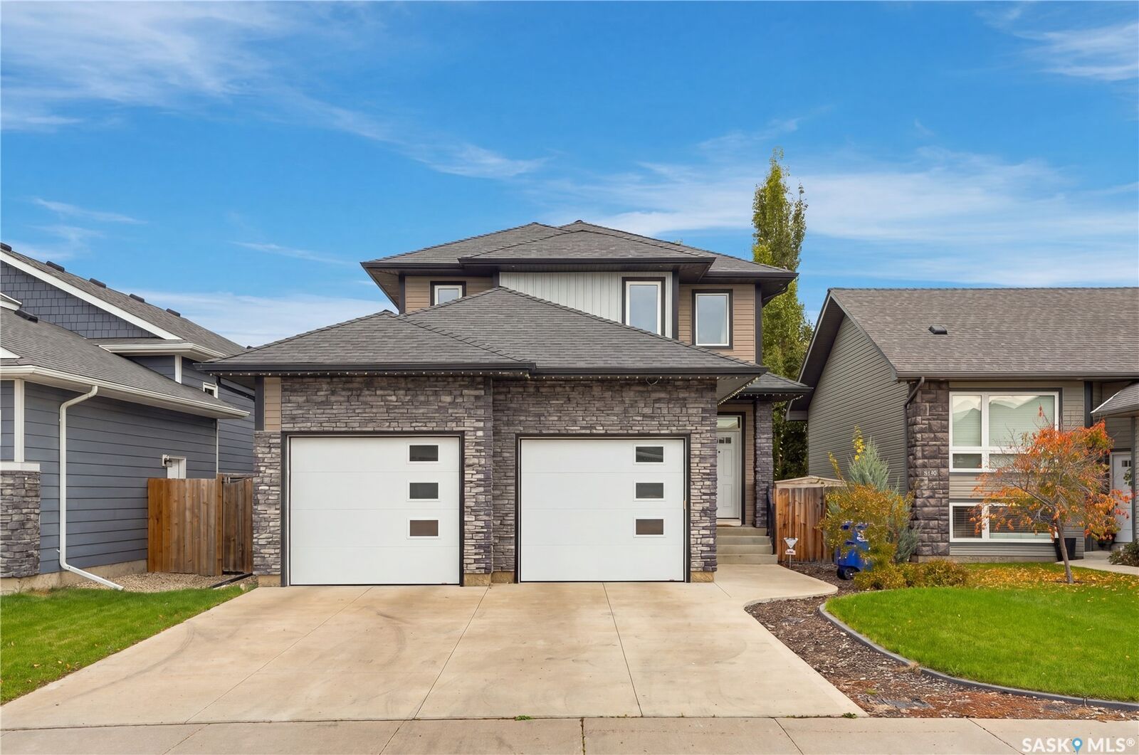 Property Photo:  1415 Pringle Crescent  SK S7T 0S6 