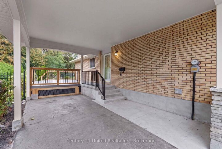 Property Photo:  1203 Royal Drive  ON K9H 6R3 
