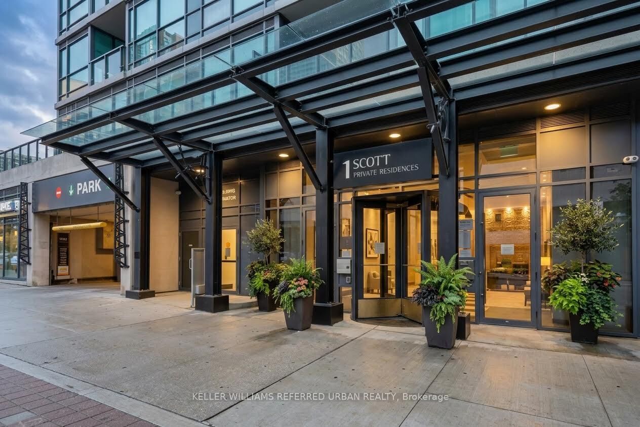 Property Photo:  1 Scott Street 301  ON M5E 1A1 