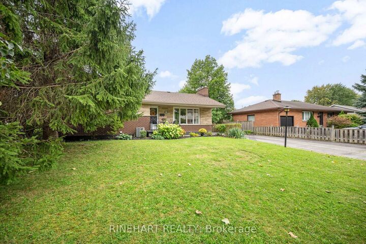 Photo de la propriété:  311 Burlington Crescent  ON N5Z 3G6 