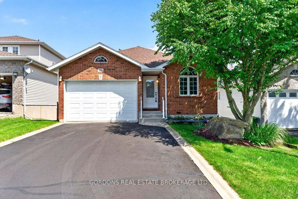 Property Photo: 633 Melrose Street ON K7M 9G8