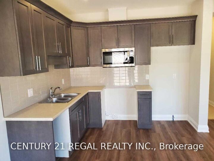 Property Photo:  10 Sycamore Street  ON L3C 0H8 