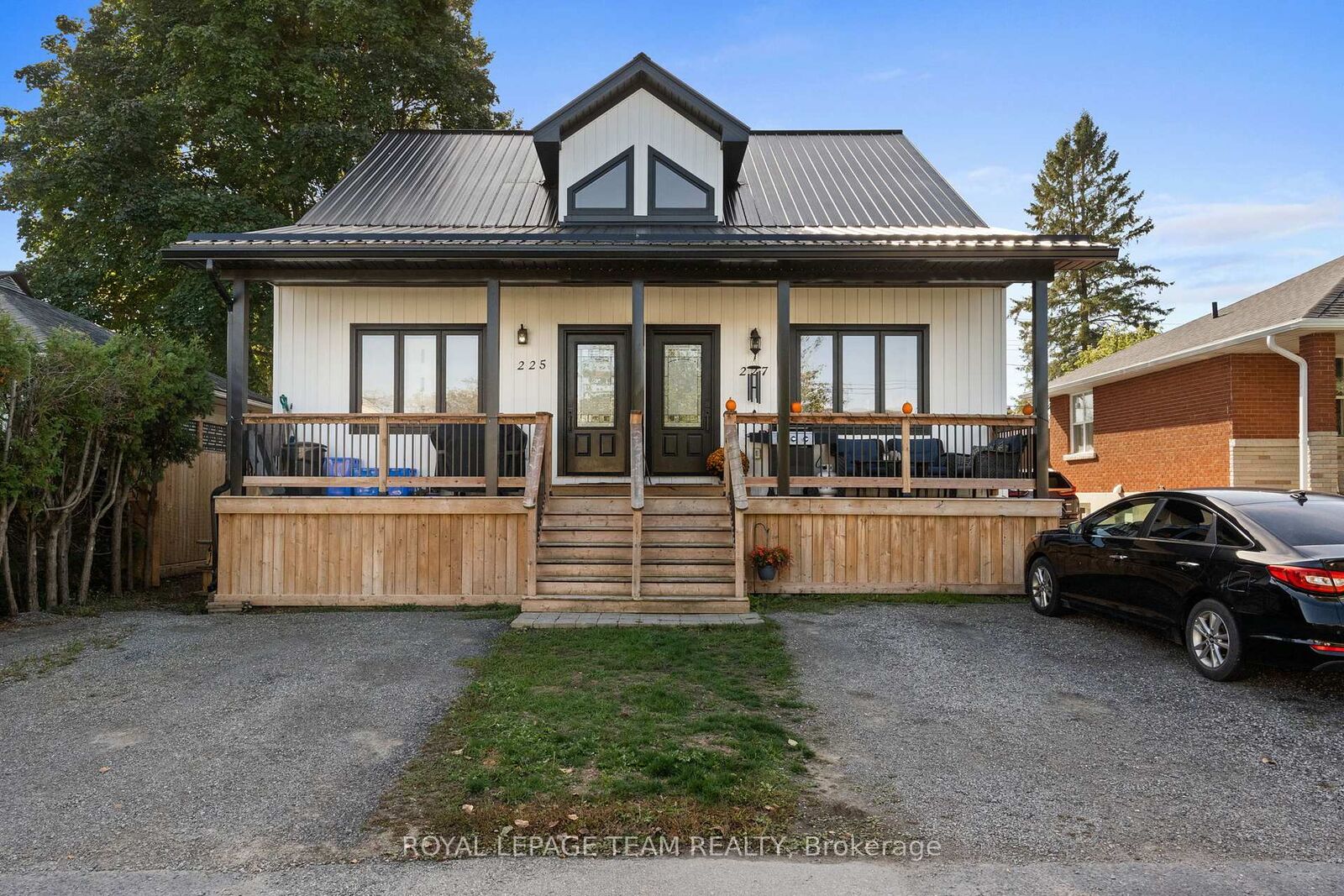 Property Photo:  227 Roberta Crescent  ON K0E 1T0 