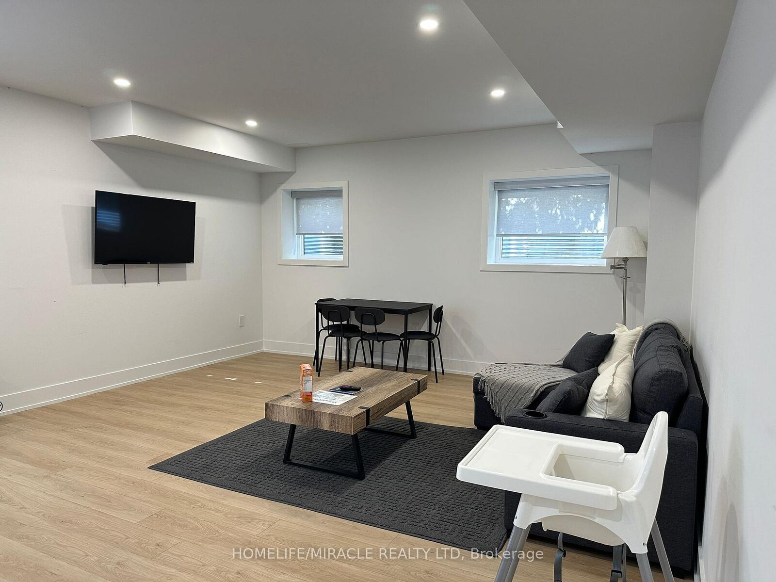 Property Photo:  1351 Northmount Avenue Basement  ON L5E 1Y4 