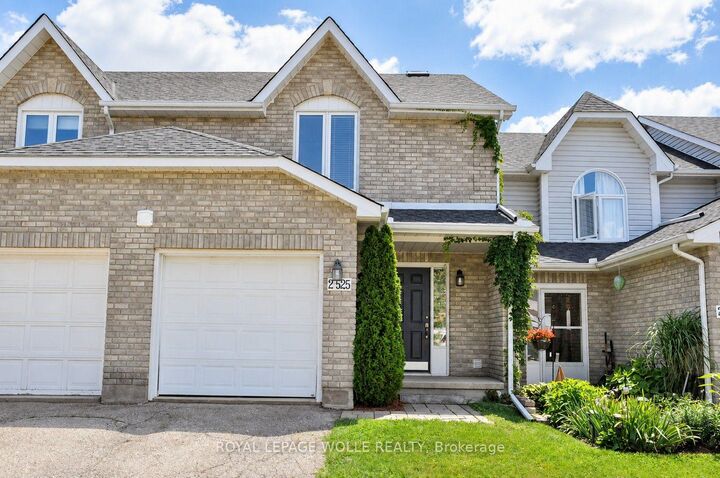 Property Photo:  525 Oakvale Drive 2  ON N2T 2G8 