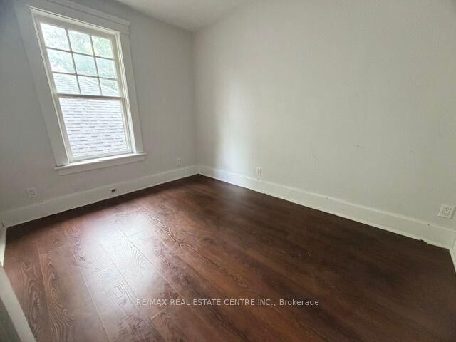 Property Photo: 512 Downie Street ON N5A 1Y2
