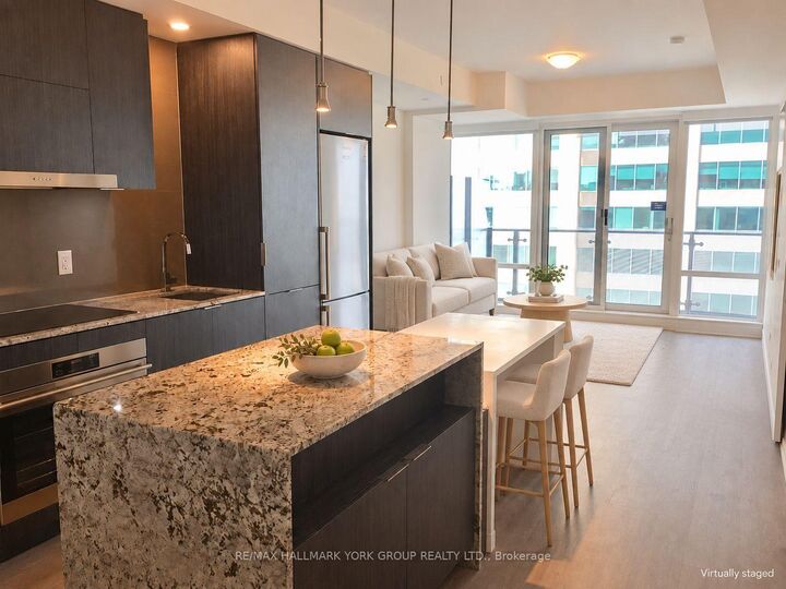 Property Photo:  1 Bloor Street E 3112  ON M4W 1A9 