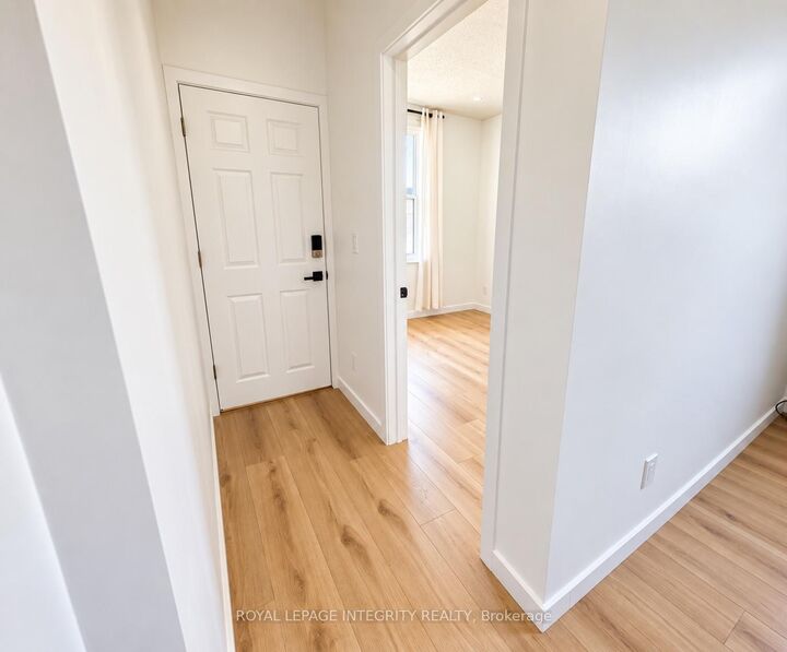 Photo de la propriété: 920 Gladstone Avenue ON K1R 6Y4