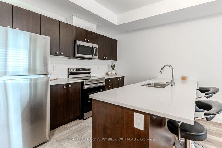 Property Photo:  9 Red Maple Lane  ON L9J 0N4 