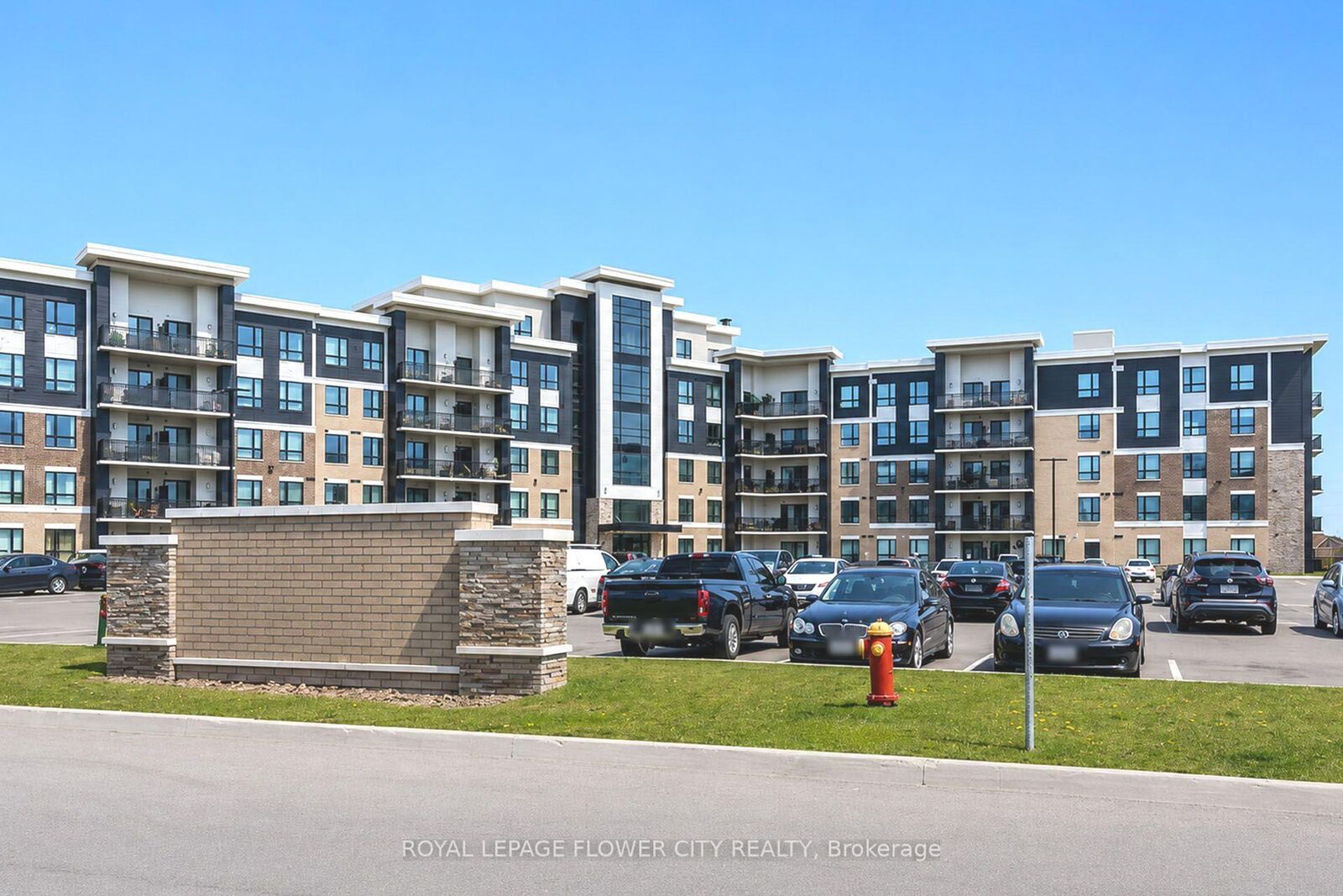 Property Photo:  630 Sauve Street 404  ON L9T 9A6 