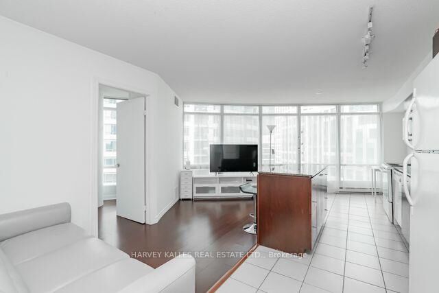 Property Photo:  361 Front Street W 1510  ON M5V 3R5 