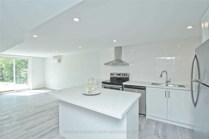 Property Photo:  760 Ashley Court Lower  ON L1G 2Y5 