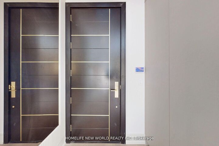 Property Photo:  168 Glenvale Boulevard  ON M4G 2W3 
