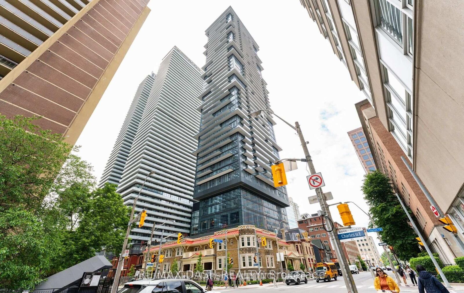 Property Photo:  634 Church Street 1911  ON M4Y 0G9 