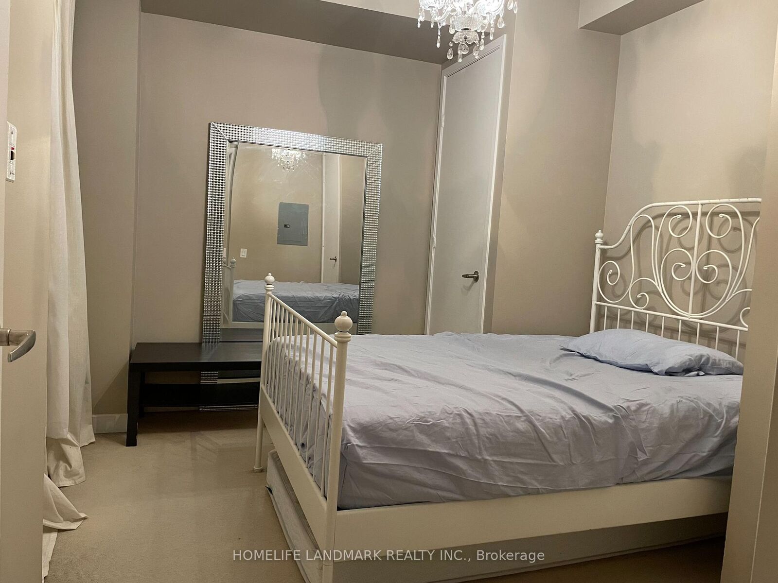 Property Photo:  85 Bloor Street E 1501  ON M4W 3Y1 