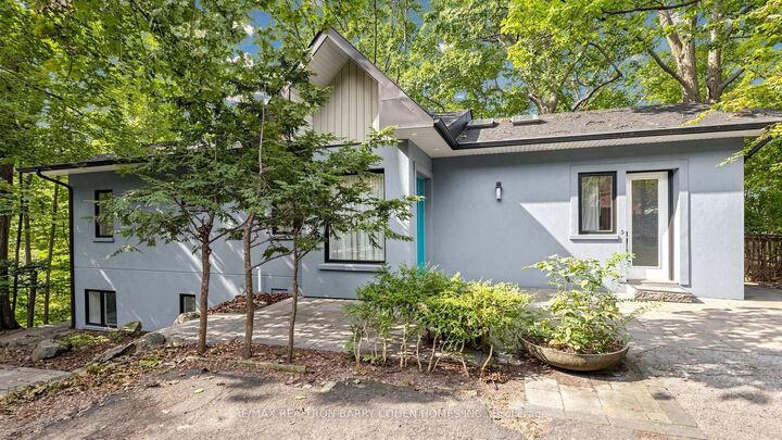 Property Photo: 7 Greenbrook Drive ON M6M 2J8
