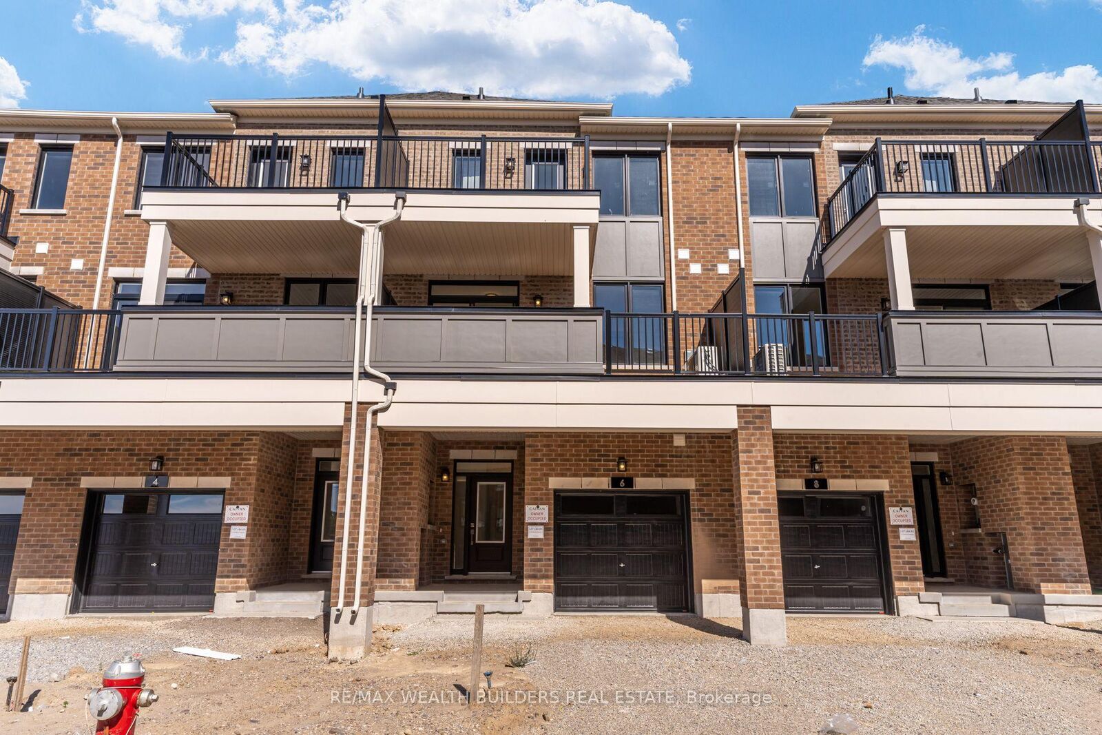 Property Photo:  6 Thornbird Crescent  ON L6V 3N5 