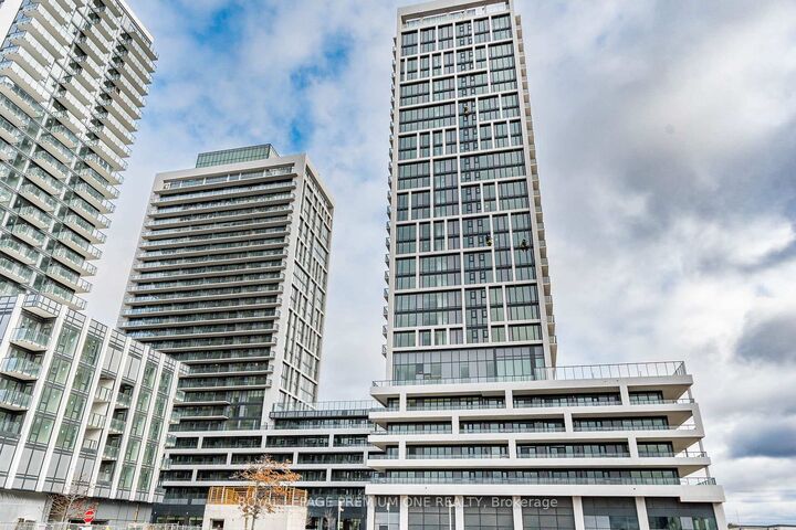 Property Photo:  8960 Jane Street 604  ON L4K 0N9 