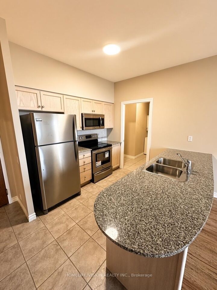 Photo de la propriété:  1720 Eglinton Avenue E Ph7  ON M4A 2X8 