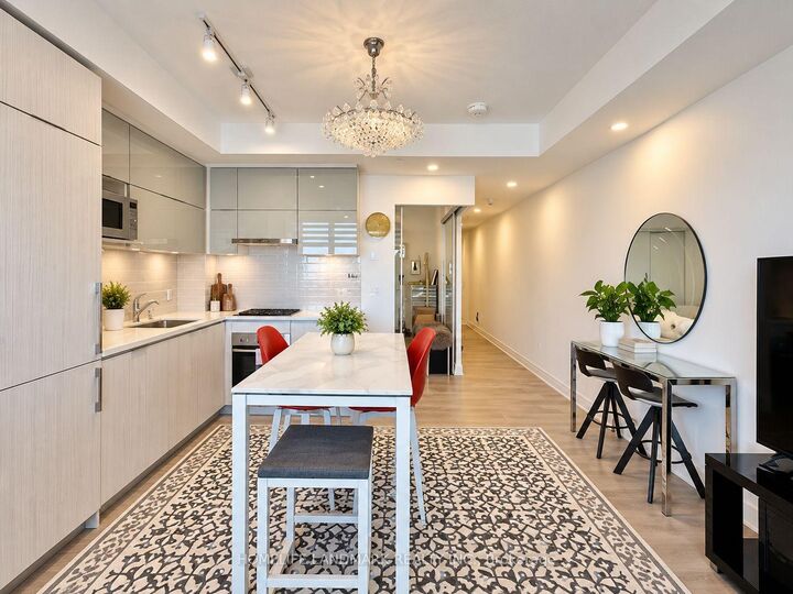 Property Photo:  10 Rouge Valley Drive W 1403A  ON L6G 0G9 