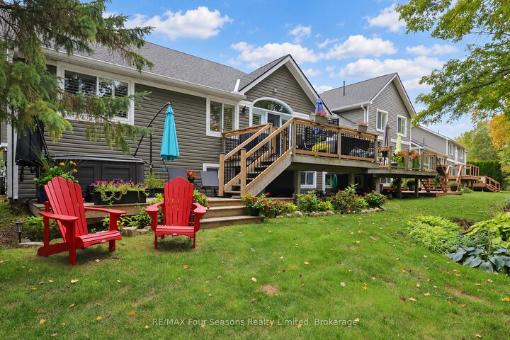 Property Photo:  44 Green Briar Drive  ON L9Y 5H9 