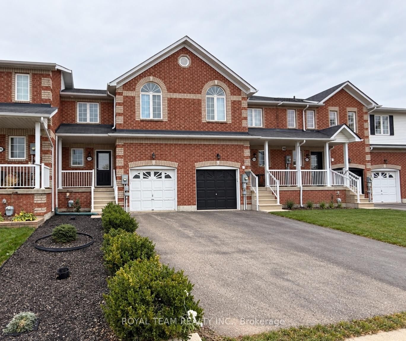 Property Photo:  1786 Swan Street  ON L9S 0A9 