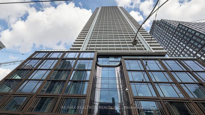 Property Photo:  88 Queen Street 5807  ON M5C 0B6 