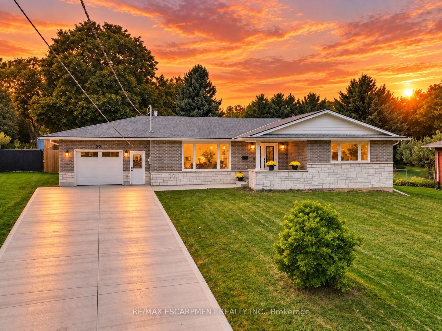 Property Photo:  22 George Street  ON L3M 3Y6 