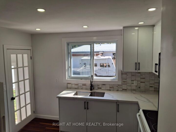 Property Photo:  61 Wilkins Street  ON K8V 3M6 
