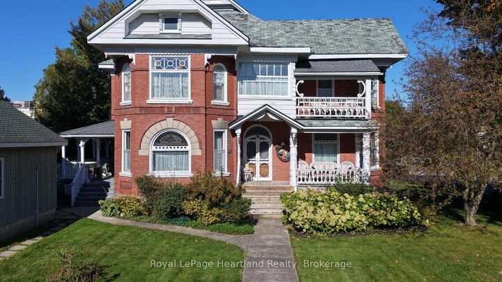 Photo de la propriété:  62 Orange Street S  ON N0M 1L0 