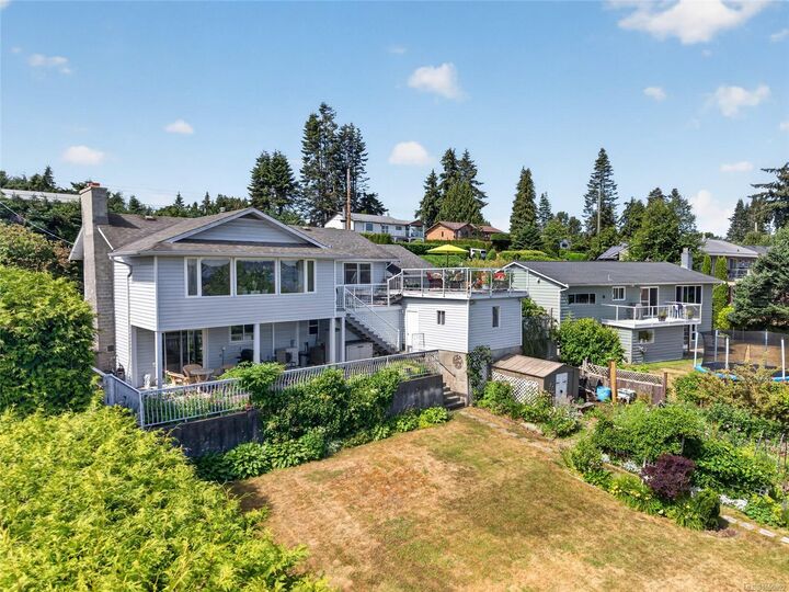 Property Photo: 3798 Laurel Dr BC V0R 2V0