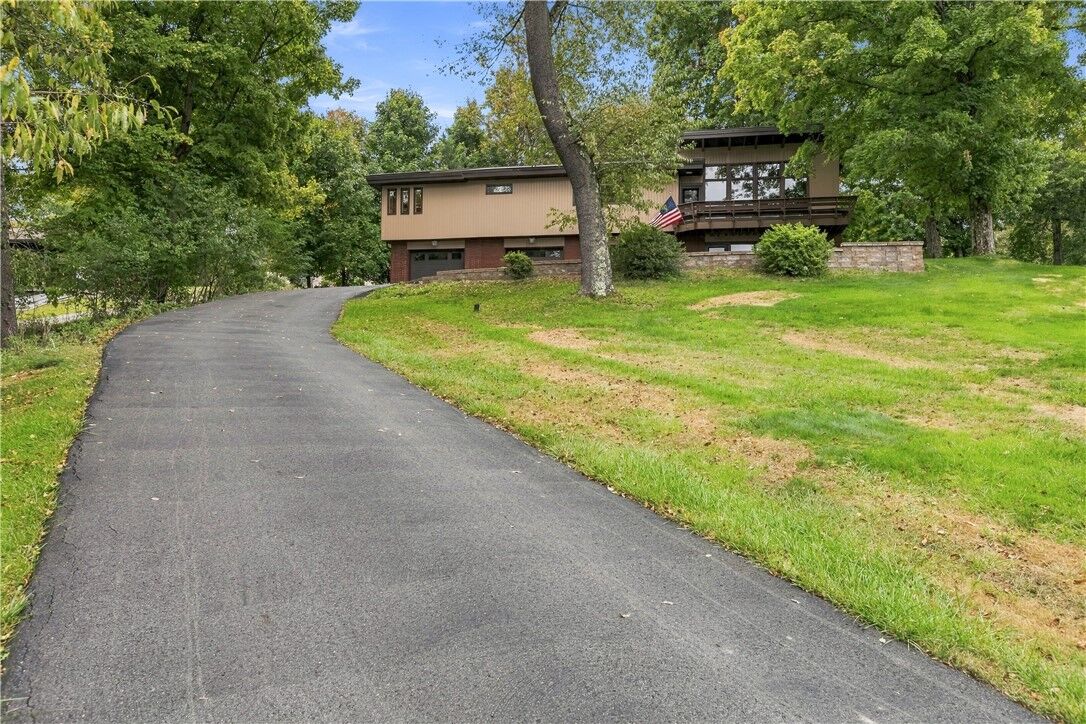 Property Photo:  4020 Dickey Rd  PA 15044 