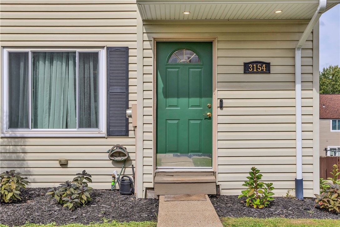 Property Photo:  3154 Camberly Dr  PA 15044 