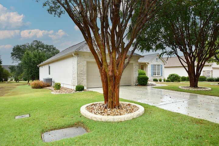 Property Photo:  263 Red Poppy Trail  TX 78633 