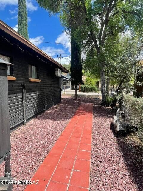 Property Photo: 731 W Hughes Street AZ 85621